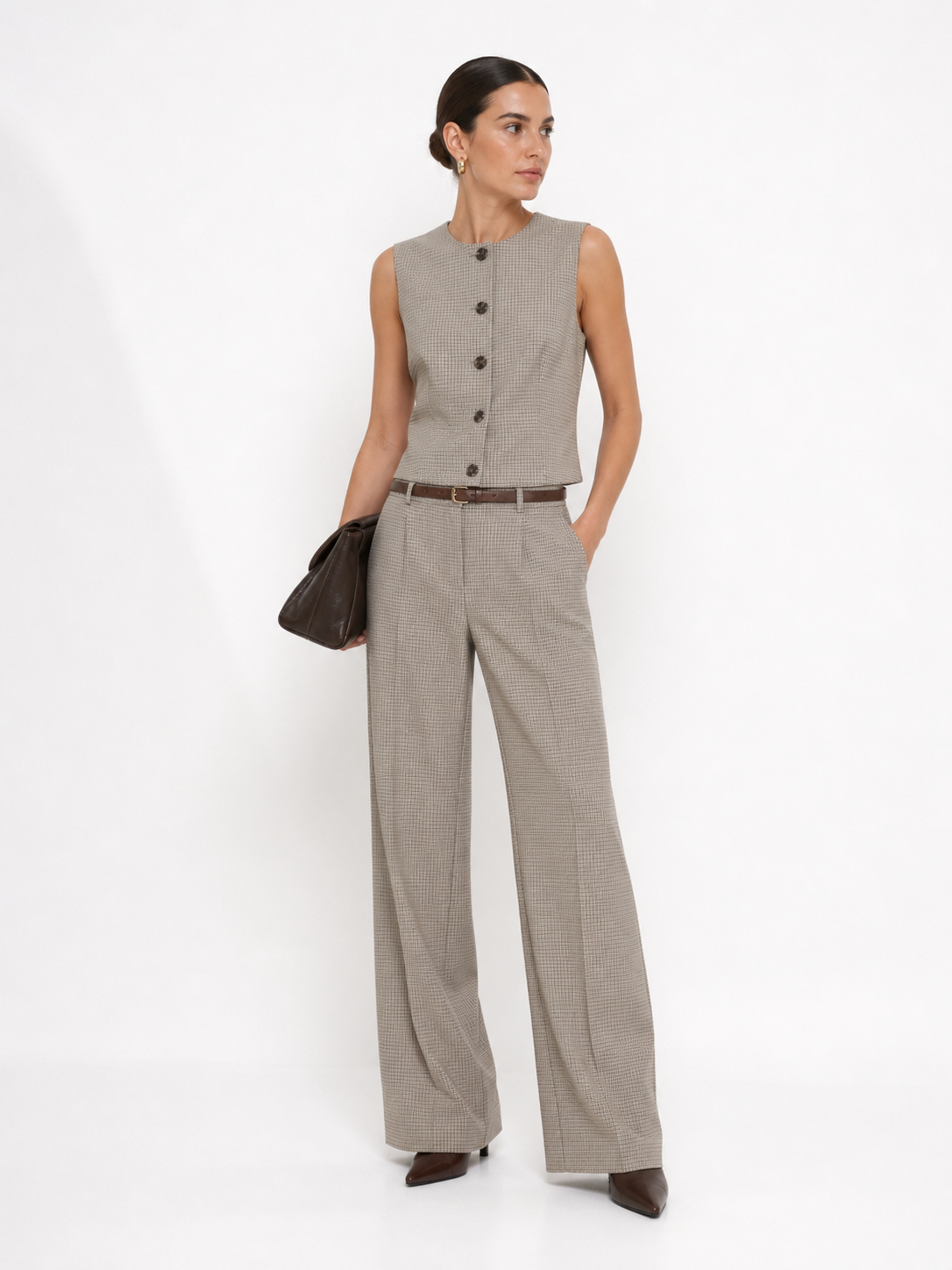 Ensemble pantalon large et top sans manches à carreaux
