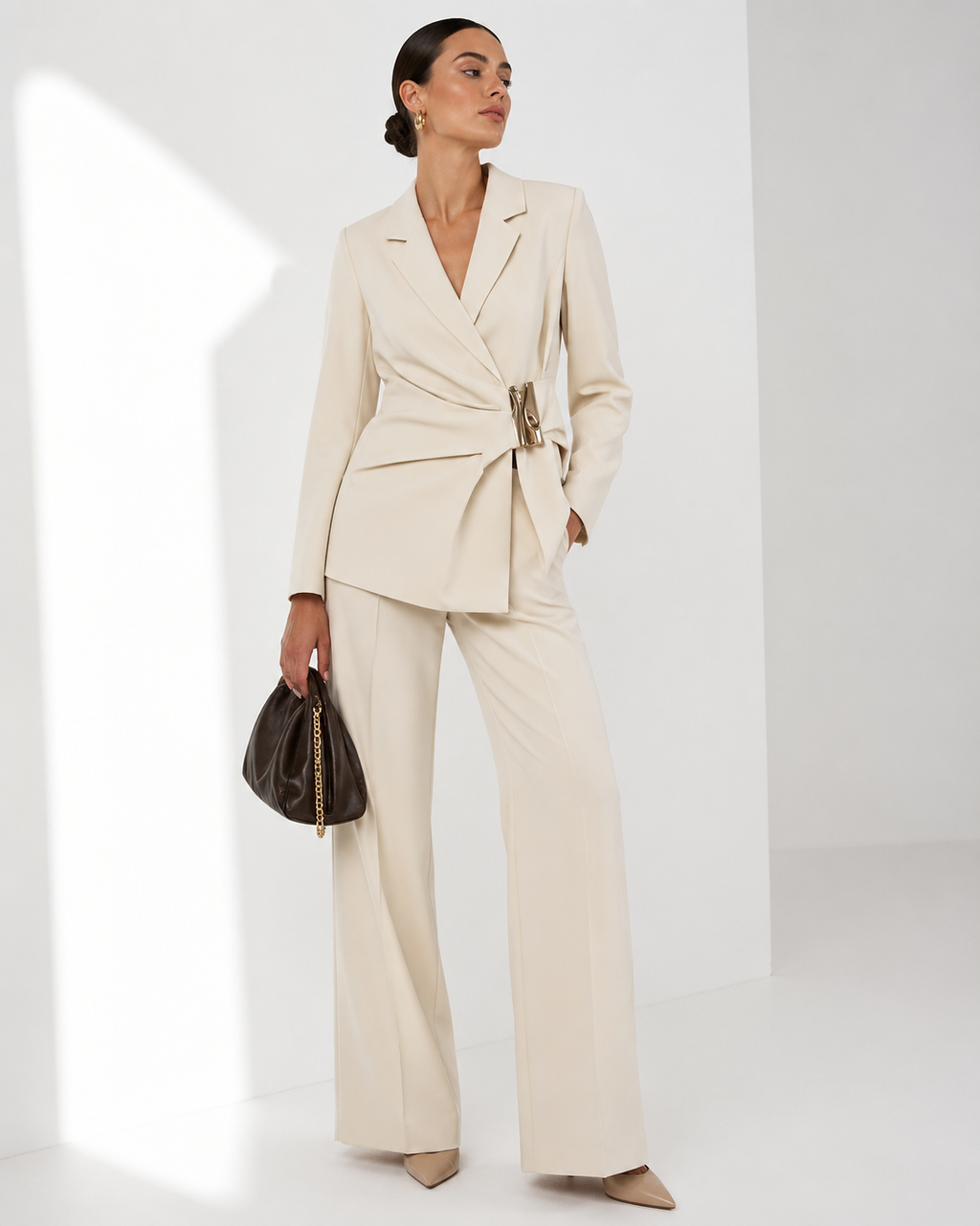Ensemble blazer structuré et pantalon droit