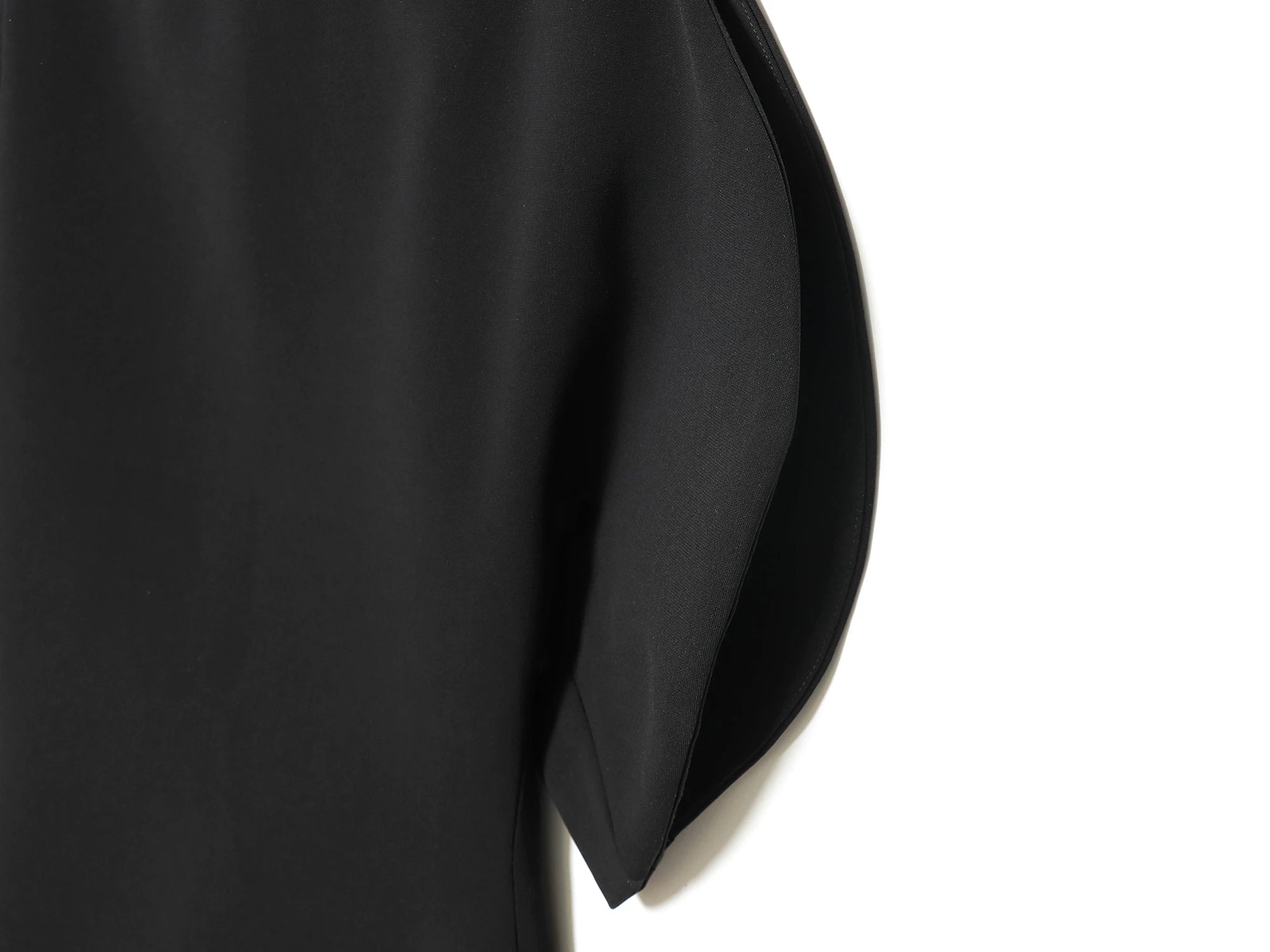 Blouse asymétrique à manches bouffantes