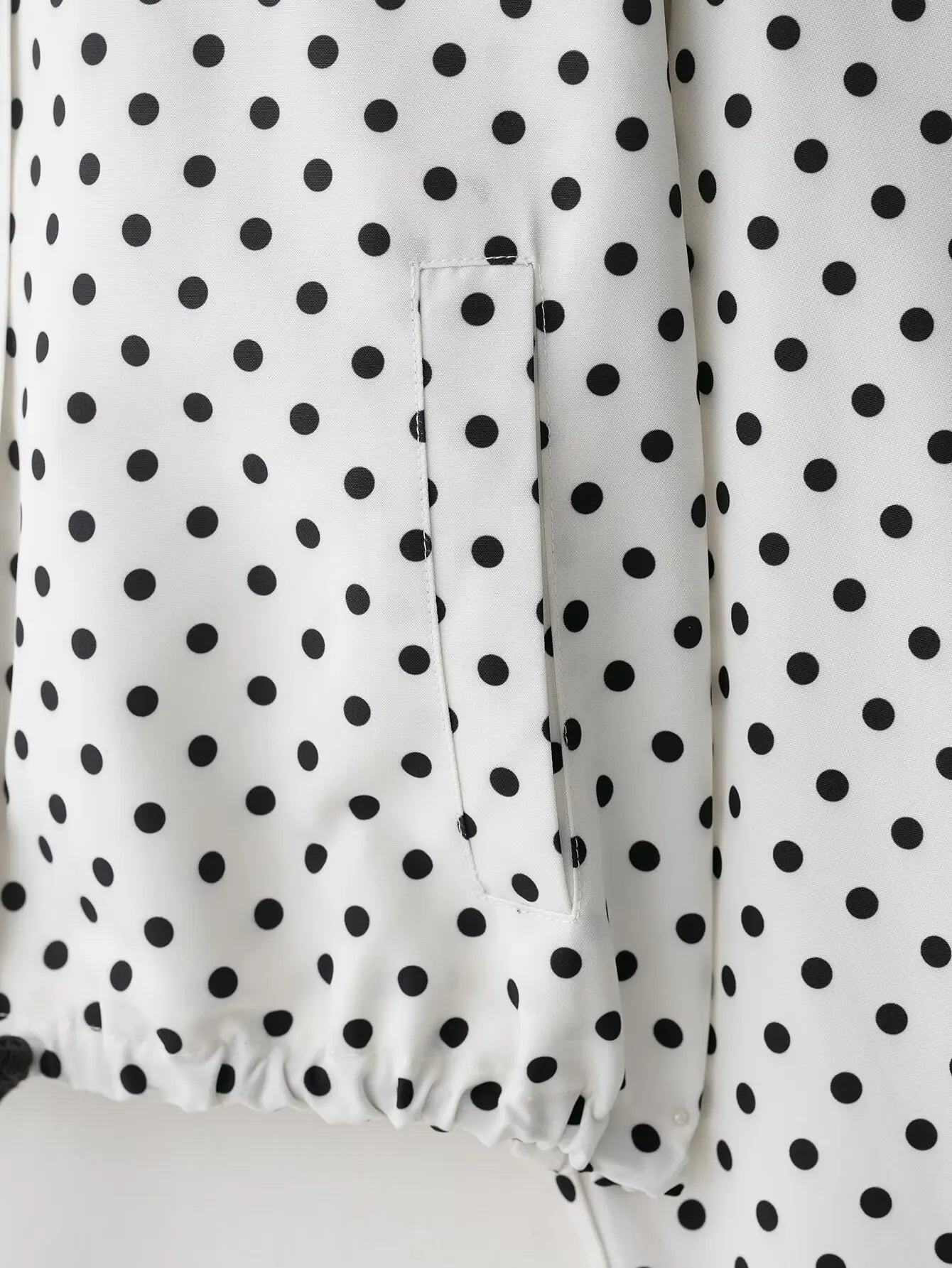 Veste courte à pois col montant