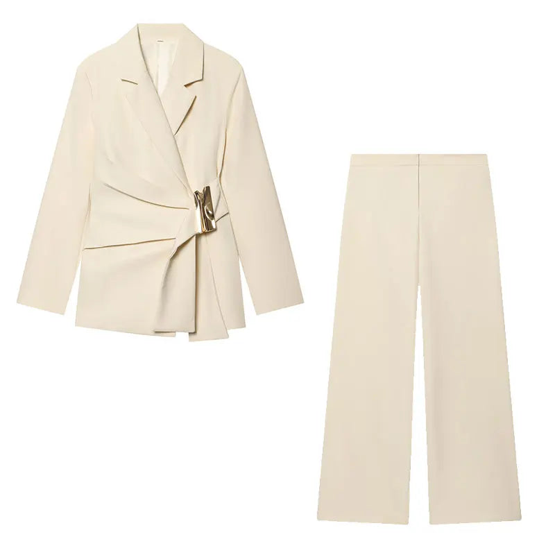 Ensemble blazer structuré et pantalon droit