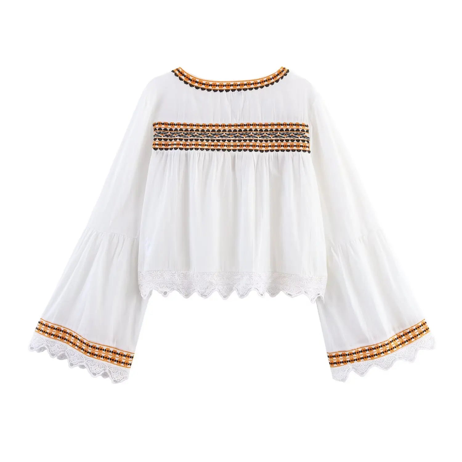 Ensemble brodé à chemise col V et short