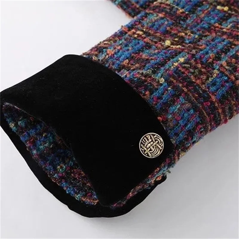 Veste courte tweed contrasté esprit couture
