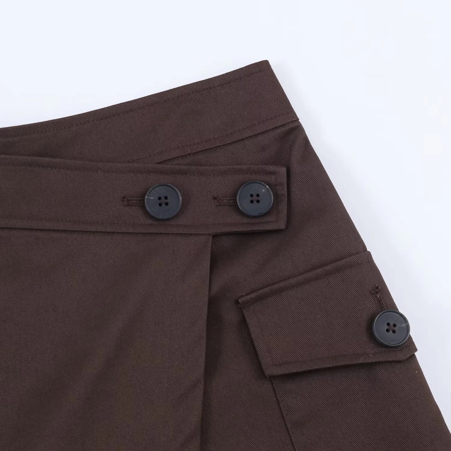 Jupe-short cargo chocolat à double boutonnage