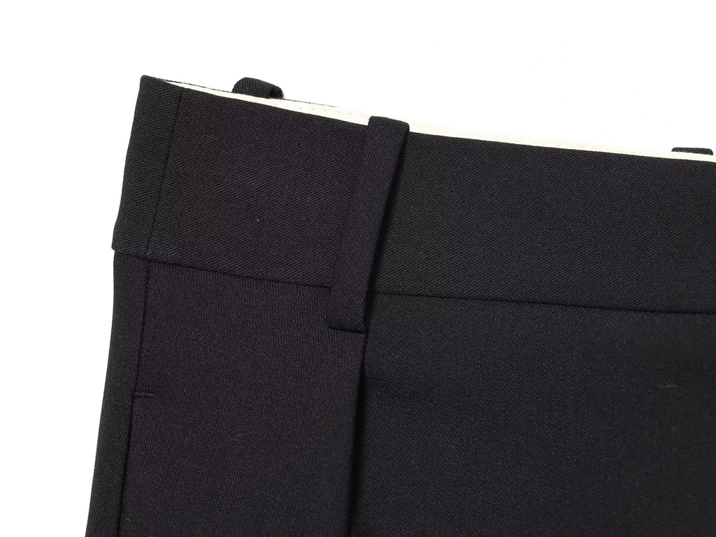 Pantalon noir asymétrique taille haute