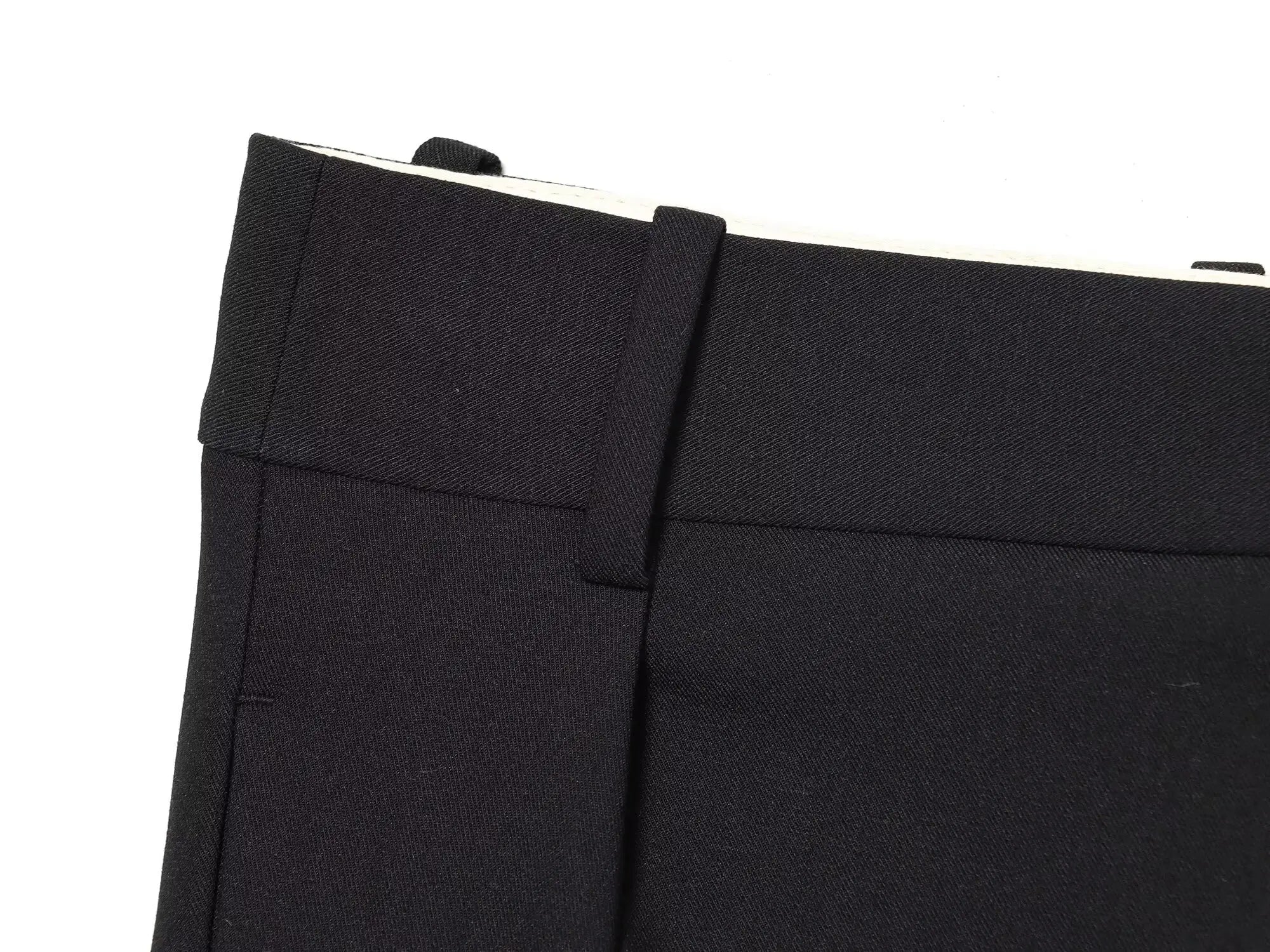 Pantalon noir asymétrique taille haute