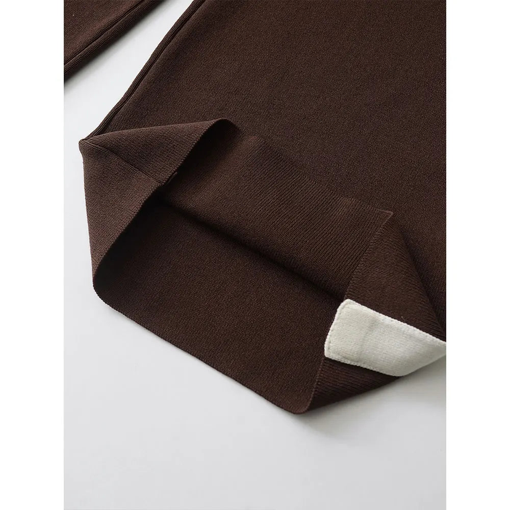 Pantalon large chocolat contrasté