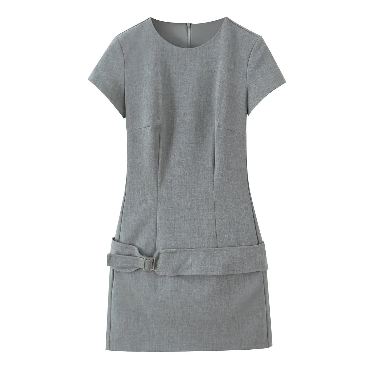 Robe courte ceinturée taille haute