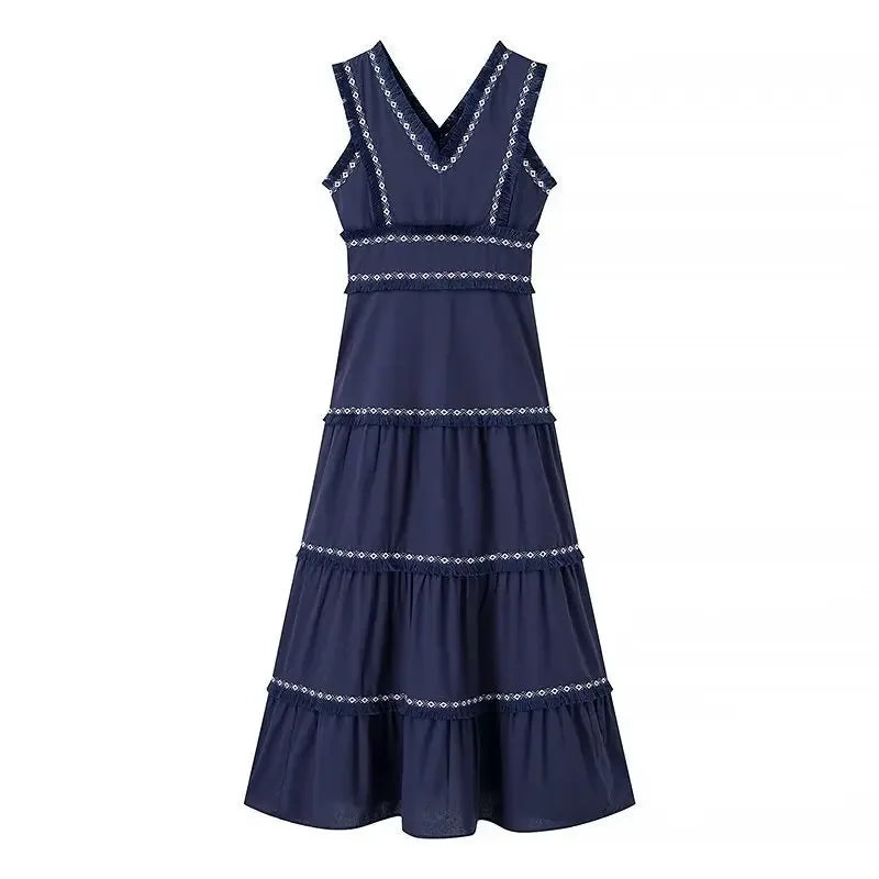 Robe midi bohème brodée encolure en V