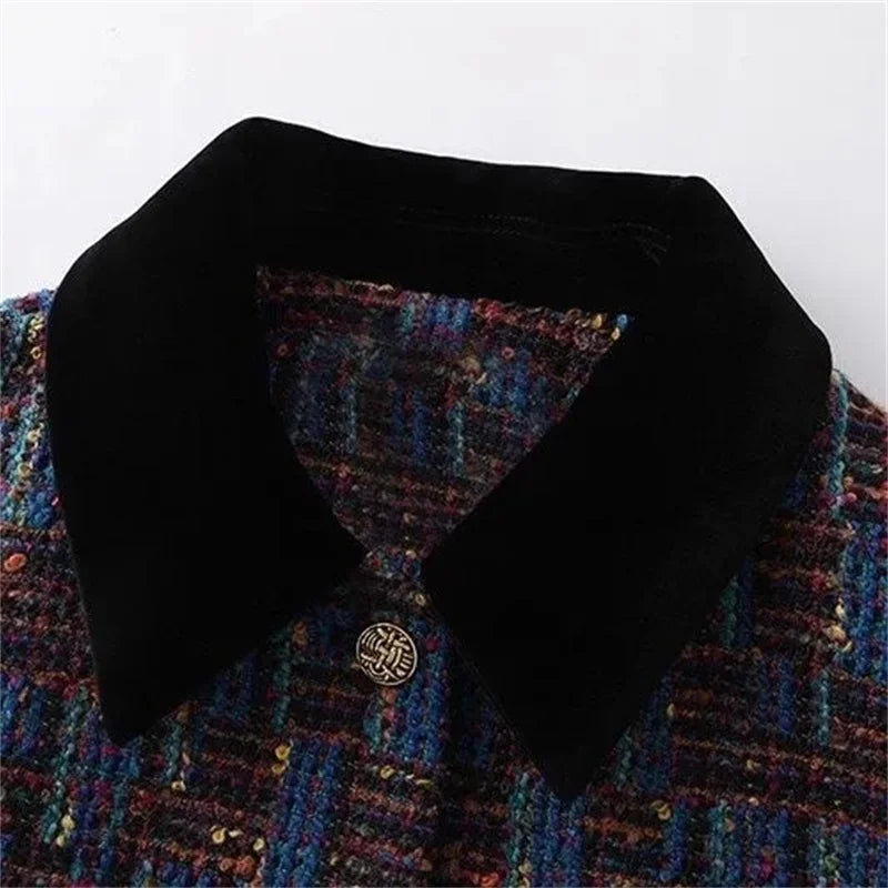 Veste courte tweed contrasté esprit couture