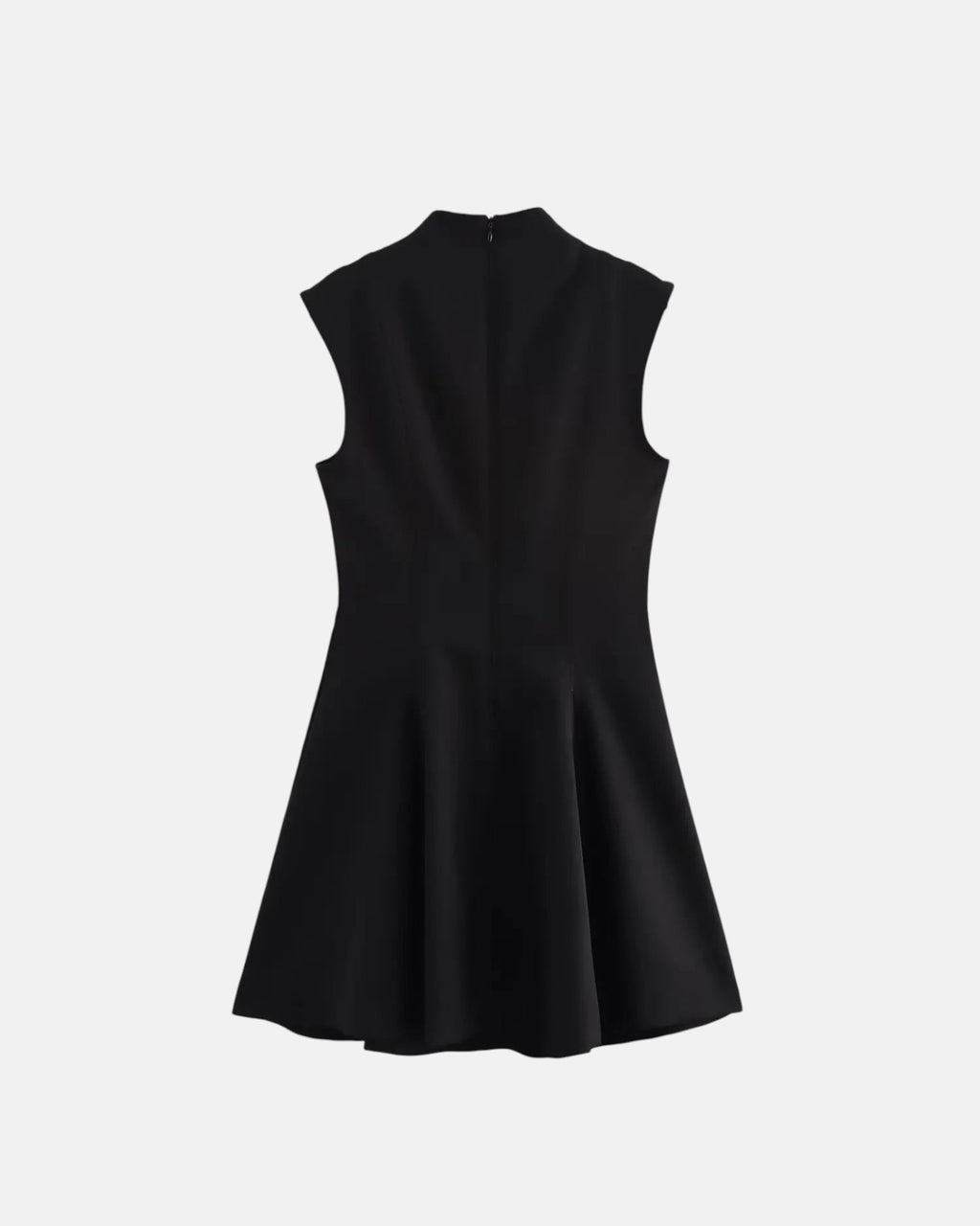 Robe courte plissée sans manches
